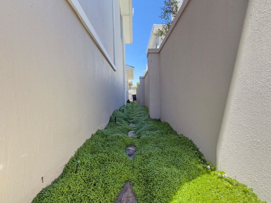 4 Bedroom Property for Sale in Sunset Beach Western Cape